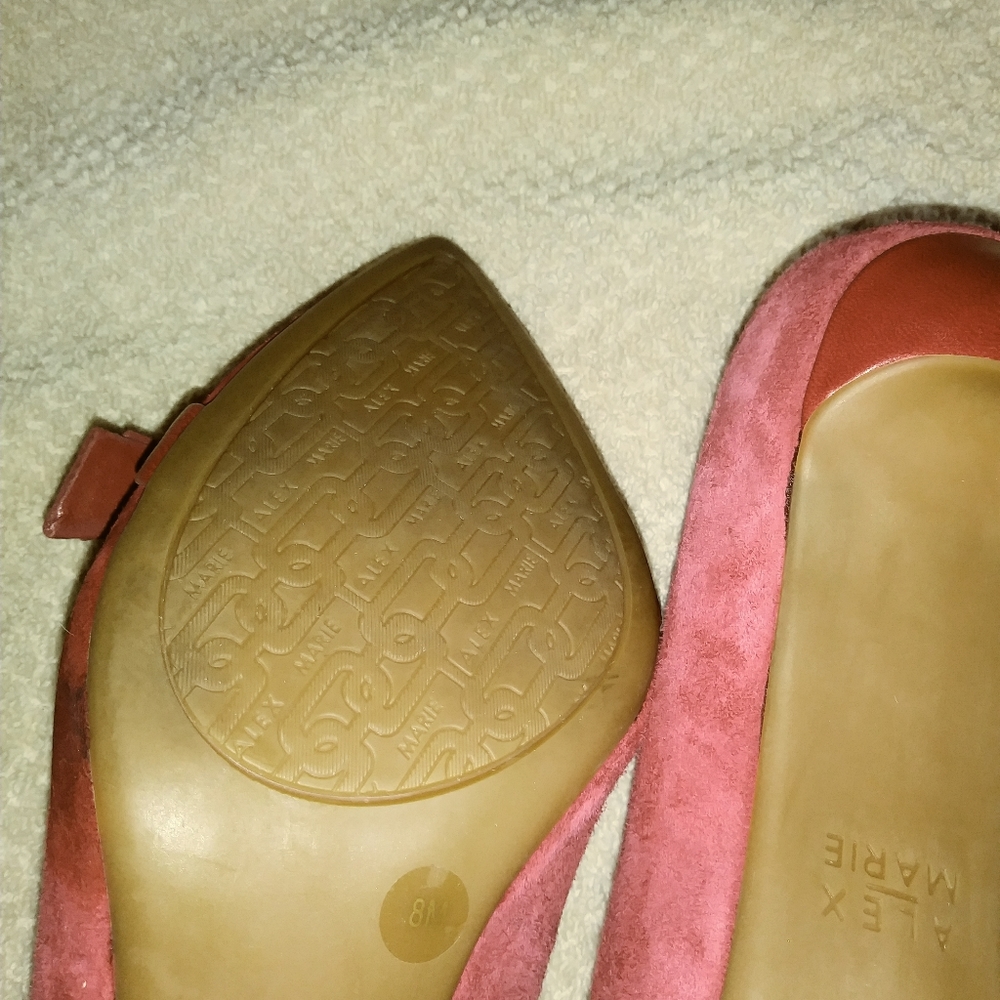 Shoes - Picture 3 of 4